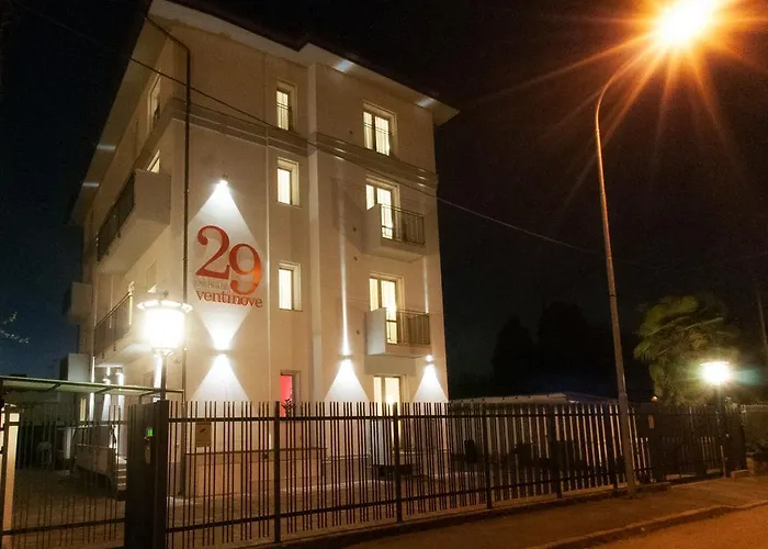 29 Cav Hotel Bollate